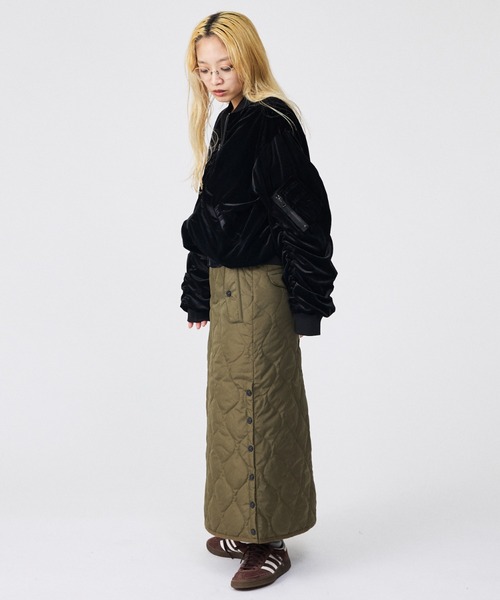 Rouge vif la cle(ルージュヴィフラクレ)の「【Keena/キーナ】ベルベットMA-1/アウター/ベロア/お出かけ【WEB限定】(MA-1・レディース・グリーン/ブラック・フリー)」の5枚目の写真