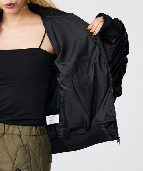 Rouge vif la cle(ルージュヴィフラクレ)の「【Keena/キーナ】ベルベットMA-1/アウター/ベロア/お出かけ【WEB限定】(MA-1・レディース・グリーン/ブラック・フリー)」の20枚目の写真