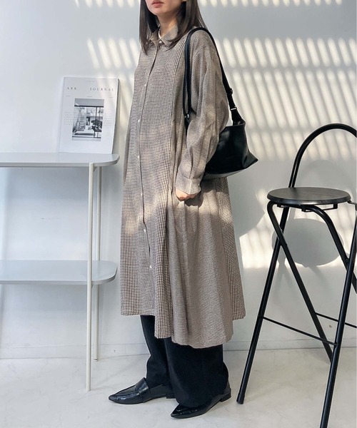 AS KNOW AS plus（アズノゥアズプラス）の「♪パネルタックミックスワンピ―ス（ワンピース・レディース・ブラック系/ダークグリーン系/ネイビー系/ブラウン系・FREE）」の3枚目の写真