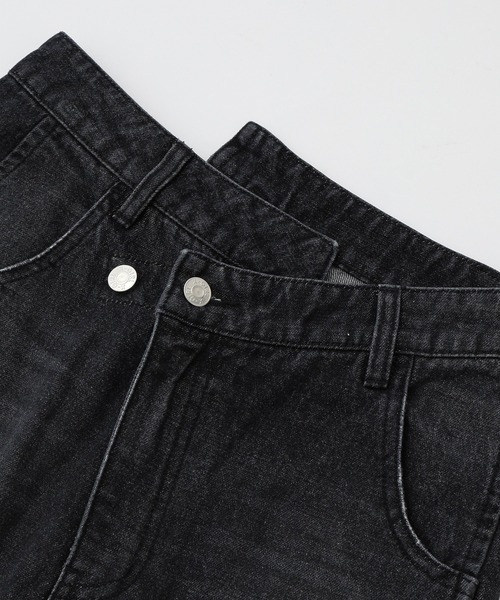 X-girl（エックスガール）の「ASYMMETRIC WAIST BARREL LEG DENIM PANTS（デニムパンツ・レディース・ブラック/ライトインディゴブルー・S/M）」の19枚目の写真