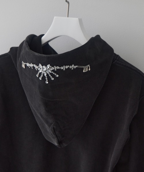 tanakadaisuke（タナカダイスケ）の「【tanakadaisuke/タナカダイスケ】bijou tiara hoodie/ビジューティアラフーディー（パーカー・レディース・ブラック/ベージュ・1）」の3枚目の写真