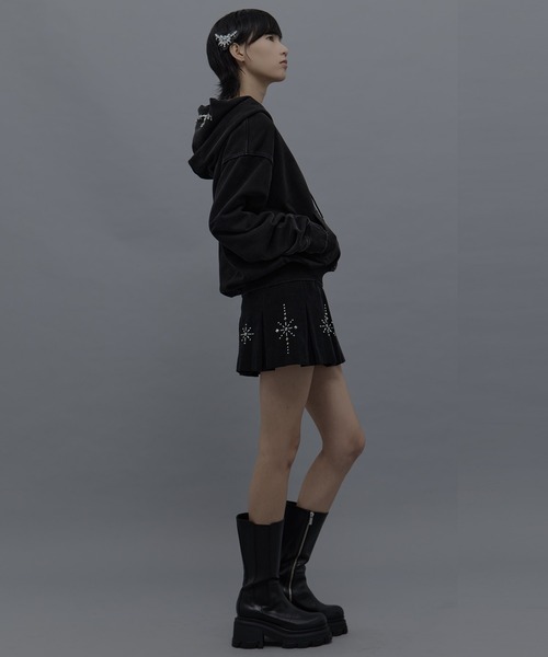 tanakadaisuke（タナカダイスケ）の「【tanakadaisuke/タナカダイスケ】bijou tiara hoodie/ビジューティアラフーディー（パーカー・レディース・ブラック/ベージュ・1）」の15枚目の写真