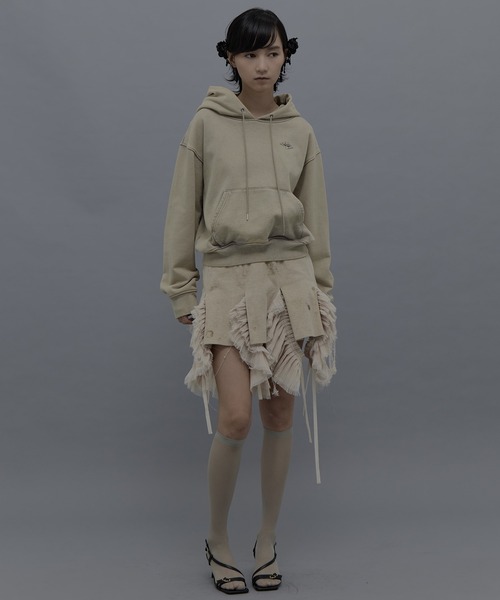 tanakadaisuke（タナカダイスケ）の「【tanakadaisuke/タナカダイスケ】bijou tiara hoodie/ビジューティアラフーディー（パーカー・レディース・ブラック/ベージュ・1）」の4枚目の写真