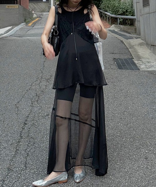 Ameri（アメリ）の「AIRY SHEER LACE CAMISOLE（キャミソール・レディース・ホワイト/ブラック/ブルー・SMALL/MEDIUM）」の3枚目の写真