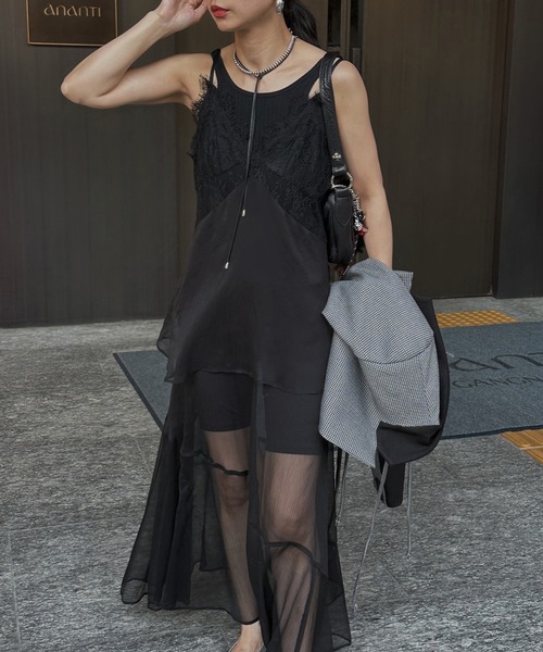 Ameri（アメリ）の「AIRY SHEER LACE CAMISOLE（キャミソール・レディース・ホワイト/ブラック/ブルー・SMALL/MEDIUM）」の9枚目の写真