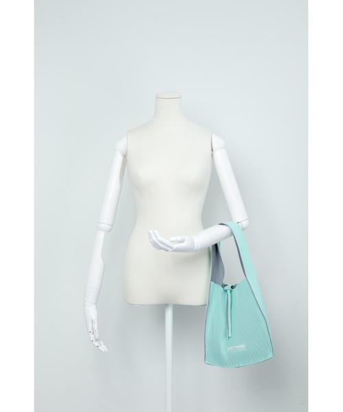 LASTFRAME（ラストフレーム）の「KASANE REVERSIBLE TASUKI TOTE SMALL（ショルダーバッグ・レディース・ピンク系その他/ブラック系その他/グレー系その他/グリーン系その他・SMALL）」の18枚目の写真