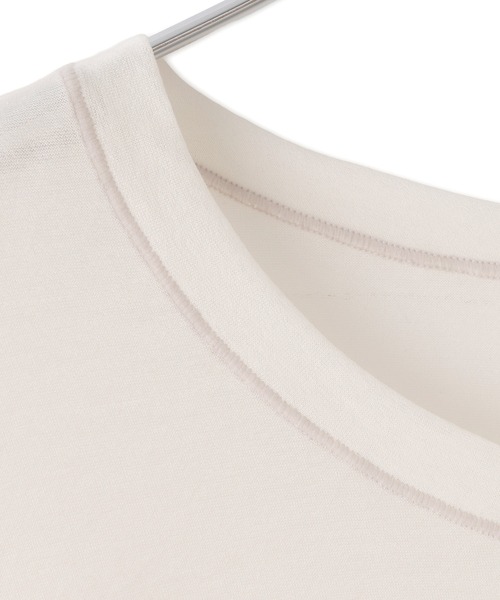 ADAM ET ROPE'（アダムエロペ）の「シアークルーネックトップス（Tシャツ/カットソー・レディース・オフホワイト/ブラウン/ライトグリーン・FREE）」の20枚目の写真