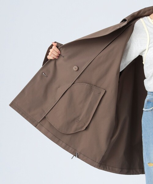 BEAMS HEART（ビームスハート）の「ダブル ブレスト ミドル トレンチコート（トレンチコート・レディース・ベージュ/ブラウン・FREE）」の12枚目の写真