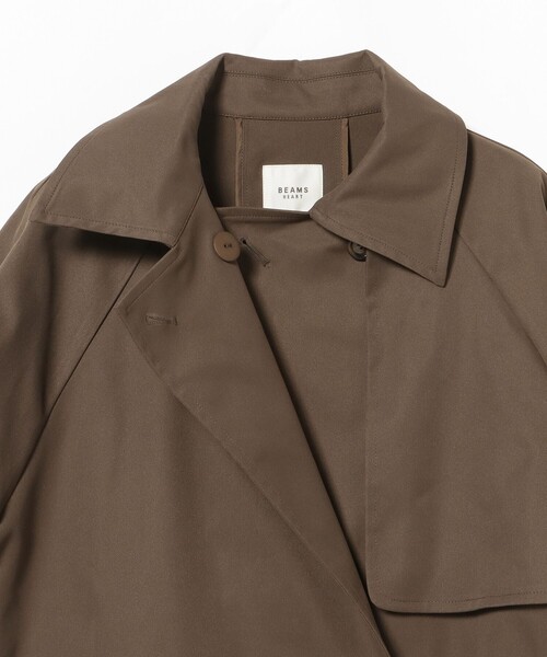 BEAMS HEART（ビームスハート）の「ダブル ブレスト ミドル トレンチコート（トレンチコート・レディース・ベージュ/ブラウン・FREE）」の18枚目の写真