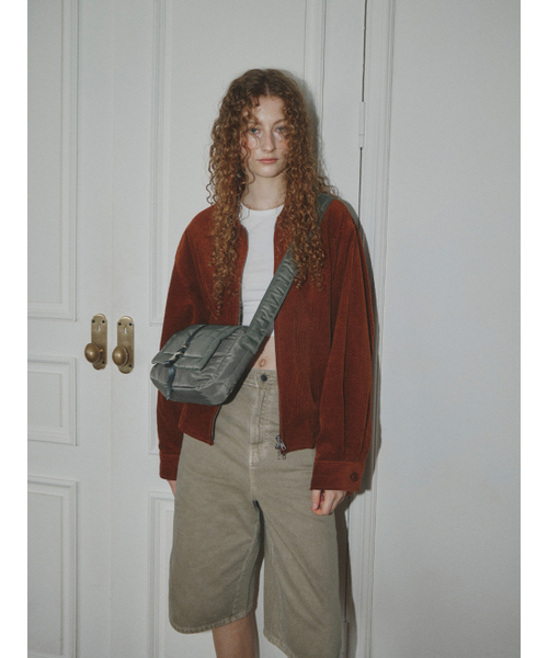 MAISON CREME(メゾンクレム)の「Canele Belt bag_ m size_Khaki(メッセンジャーバッグ・レディース・その他・FREE)」の3枚目の写真