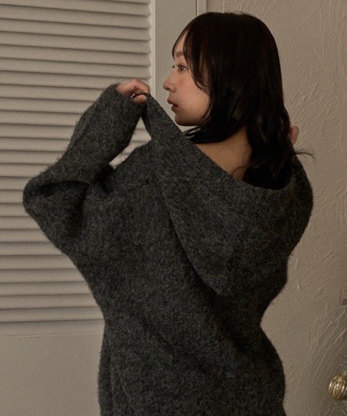 mideal(マイディール)の「loose knit hoodie / ルーズニットパーカー(カーディガン/ボレロ・レディース・グレー/アイボリー・FREE)」の2枚目の写真
