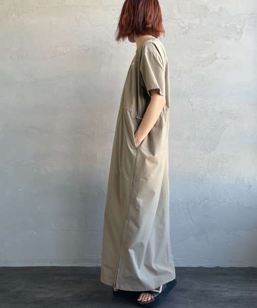 AMERICANA（アメリカーナ）の「[Americana/アメリカーナ] 別注 4WAYストレッチ ウエストギャザー マキシ丈ワンピース（ワンピース・レディース・チャコール/ブラウン/グレイッシュベージュ・ONE SIZE）」の22枚目の写真