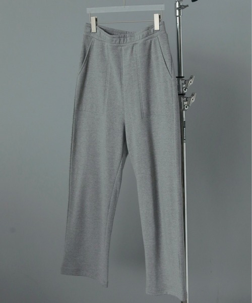 anuke（アンヌーク）の「[anuke/アンヌーク] ワイド スウェットパンツ（スウェットパンツ・レディース・グレー/チャコールグレー・36）」の13枚目の写真