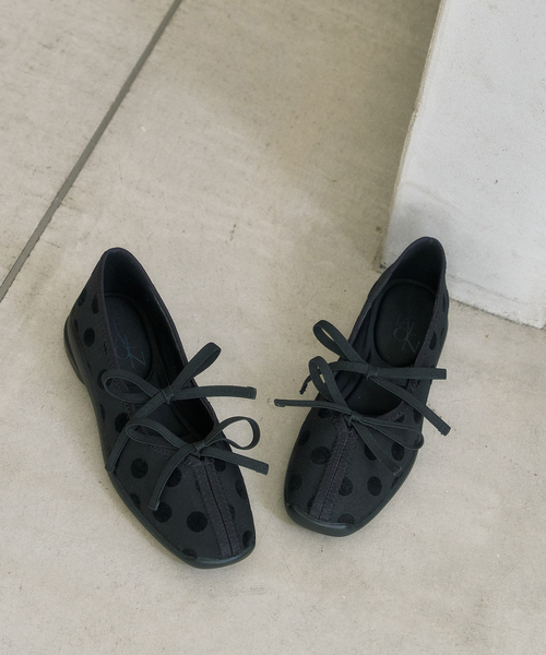 LE TALON（ルタロン）の「《追加》Lダブルリボンバレリーナ（スニーカー・レディース・ブラック×ブラック・25cm/24.5cm/24cm/23.5cm/23cm/22.5cm/22cm）」の8枚目の写真