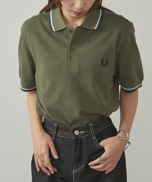 FRED PERRY（フレッドペリー）の「【FRED PERRY】The Twin Topped Fred Perry Shirt M3600②（ポロシャツ・レディース・カーキ系2/ベージュ系その他3/ワイン/ライトブルー/カーキ/ブルー系その他2/レッド系/ベージュ系その他/ライトグレー/ベージュ系その他2/イエロー/グリーン系その他2/ダークブルー/ダークグリーン系2/ダークインディゴブルー/ブルー系その他/ダークオレンジ・M/XS/XL/L/S）」の6枚目の写真