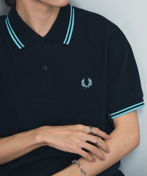 FRED PERRY（フレッドペリー）の「【FRED PERRY】The Twin Topped Fred Perry Shirt M3600②（ポロシャツ・レディース・カーキ系2/ベージュ系その他3/ワイン/ライトブルー/カーキ/ブルー系その他2/レッド系/ベージュ系その他/ライトグレー/ベージュ系その他2/イエロー/グリーン系その他2/ダークブルー/ダークグリーン系2/ダークインディゴブルー/ブルー系その他/ダークオレンジ・M/XS/XL/L/S）」の14枚目の写真