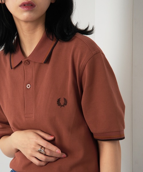 FRED PERRY（フレッドペリー）の「【FRED PERRY】The Twin Topped Fred Perry Shirt M3600②（ポロシャツ・レディース・カーキ系2/ベージュ系その他3/ワイン/ライトブルー/カーキ/ブルー系その他2/レッド系/ベージュ系その他/ライトグレー/ベージュ系その他2/イエロー/グリーン系その他2/ダークブルー/ダークグリーン系2/ダークインディゴブルー/ブルー系その他/ダークオレンジ・M/XS/XL/L/S）」の17枚目の写真
