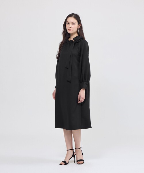 EPOCA(エポカ)の「【EPOCA STORIA】ツイルストレッチワンピース《WEB&EPOCA THE SHOP店舗限定》(ワンピース・レディース・ブラック/ネイビー/グレー系その他2・40/38)」の5枚目の写真