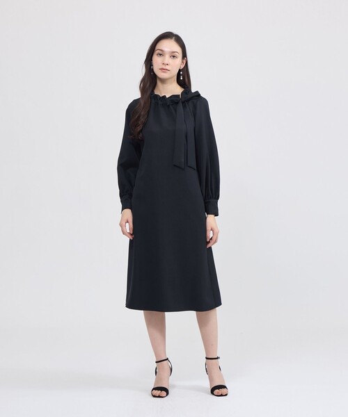 EPOCA(エポカ)の「【EPOCA STORIA】ツイルストレッチワンピース《WEB&EPOCA THE SHOP店舗限定》(ワンピース・レディース・ブラック/ネイビー/グレー系その他2・40/38)」の6枚目の写真