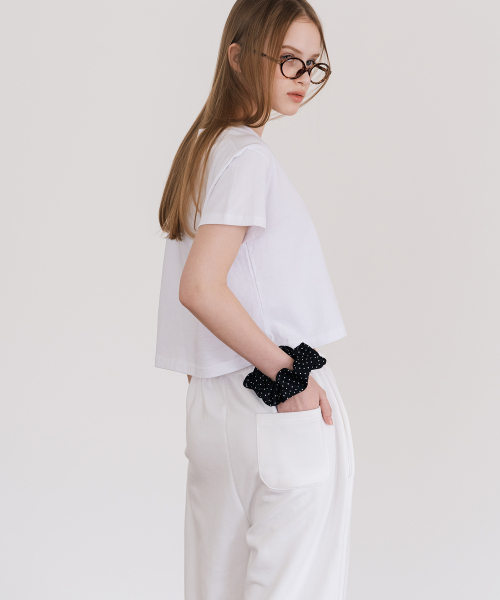 INJIACTIVE(インジアクティブ)の「スモールロゴジョガーパンツ ホワイト(スウェットパンツ・レディース・その他・ONE SIZE)」の5枚目の写真