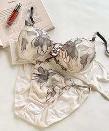 fran de lingerie（フランデランジェリー）の「ブラ＆ショーツセット　Bra&shorts（ブラ&ショーツ）」