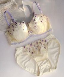 fran de lingerie（フランデランジェリー）の「ブラ＆ショーツセット　Bra&shorts（ブラ&ショーツ）」