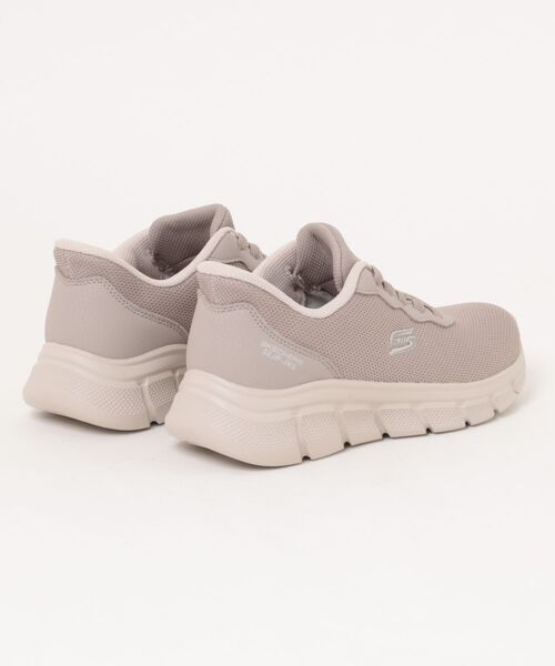 SKECHERS(スケッチャーズ)の「《SKECHERS》BOBS B FLEX-FLEX LUCY(スリッポン・レディース・ブラック/ダークネイビー/その他1/ベージュ系その他・22.5cm/23.0cm/23.5cm/24.0cm/24.5cm/25.0cm)」の6枚目の写真