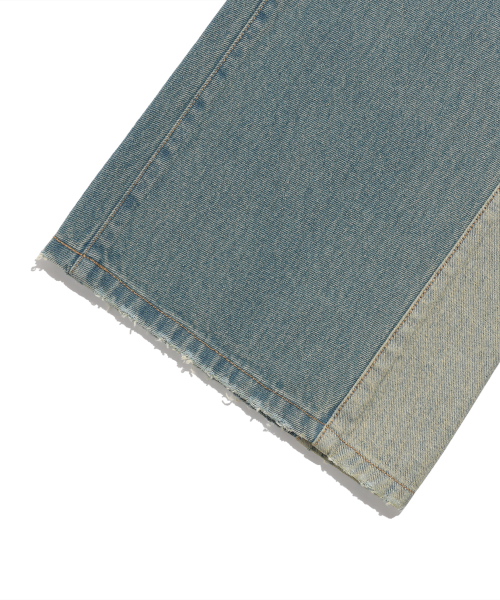 NICE GHOST CLUB(ナイスゴーストクラブ)の「SIDE PANEL BOOTSCUT JEANS_LIGHT BLUE(NG2FSUD102A)(デニムパンツ・レディース・その他・S/M/L)」の5枚目の写真