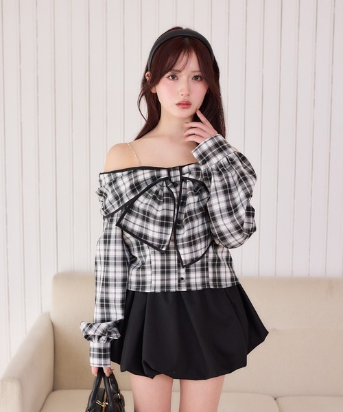 セール】肩ビジューオフショルリボントップス（シャツ/ブラウス）｜one