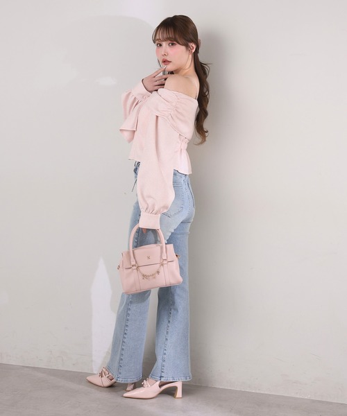 one after another NICE CLAUP(ワンアフターアナザーナイスクラップ)の「肩ビジューオフショルリボントップス(シャツ/ブラウス・レディース・ホワイト×ブラック/アイボリー/ピンク・FREE)」の16枚目の写真