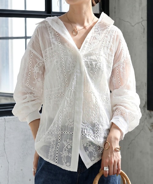 antiqua(アンティカ)の「刺繍レース シアーシャツ(シャツ/ブラウス・レディース・ホワイト/ブラック・ONESIZE)」の9枚目の写真