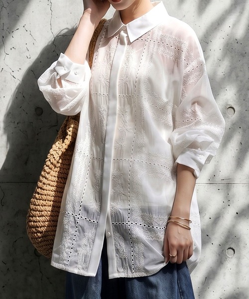 antiqua(アンティカ)の「刺繍レース シアーシャツ(シャツ/ブラウス・レディース・ホワイト/ブラック・ONESIZE)」の6枚目の写真