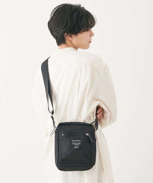 marimekko(マリメッコ)の「【ZOZO限定 ノベルティ付】Roadie / CASH&CARRY shoulder bag&【ZOZO限定】《kioski》Aallokas Uni / key chain(ショルダーバッグ・レディース・ブラック・FREE)」の4枚目の写真