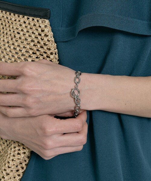 qualite(カリテ)の「【ステンレス】シックチェーンブレスレット(ブレスレット・レディース・ゴールド/シルバー・フリー)」の5枚目の写真