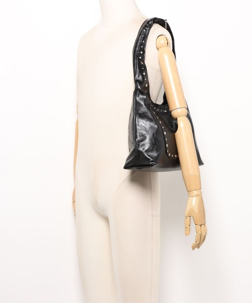 apres jour mignon（アプレジュールミニョン）の「【apresjour mignon×ARIAZ】スタッズデザインハンドバッグ（ハンドバッグ・レディース・アイボリー/ブラック/ダークブラウン・ONESIZE）」の9枚目の写真