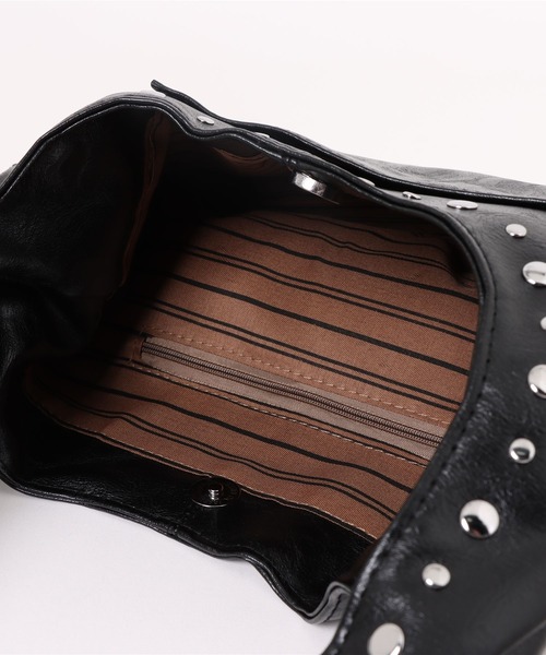 apres jour mignon（アプレジュールミニョン）の「【apresjour mignon×ARIAZ】スタッズデザインハンドバッグ（ハンドバッグ・レディース・アイボリー/ブラック/ダークブラウン・ONESIZE）」の7枚目の写真