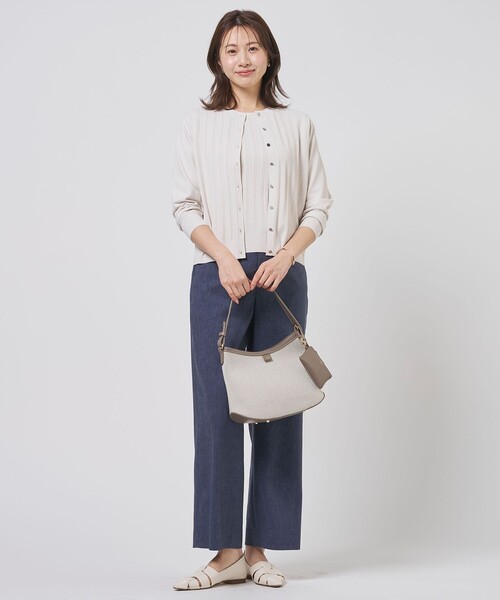 J.PRESS(ジェイプレス)の「【アンサンブル着用可】Rayon Elite Stretch クルーネック ニット(ニット/セーター・レディース・サックスブルー系/ベージュ系/ピンク系/ネイビー系・LARGE/MEDIUM)」の5枚目の写真