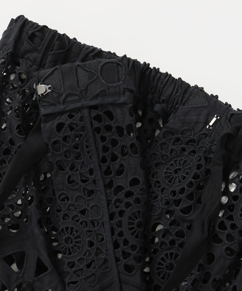 VERMEIL par iena（ヴェルメイユパーイエナ）の「MATOKAMATOKA マトカマトカ カットワークレースキャミ 3861401004（シャツ/ブラウス・レディース・ブラック・FREE）」の13枚目の写真