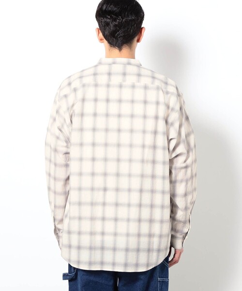 BROOKLYN OVERALL（ブルックリンオーバーオール）の「BROOKLYN OVERALL テクスチャーチェック バンドカラーシャツ（シャツ/ブラウス・メンズ・オフホワイト/ライトグレー/ネイビー/ブラック・M/L）」の6枚目の写真