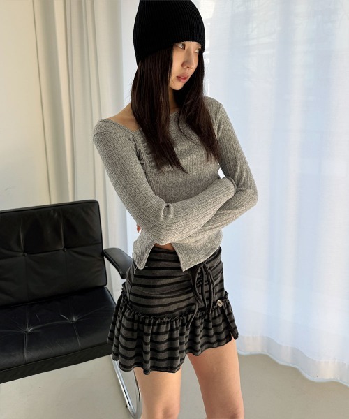 4INT.(フォイント)の「【インナーパンツ付き】ボーダー シャーリング フレア Aライン ミニ スカート(スカート・レディース・チャコール/ブラック/ブラウン・FREE)」の20枚目の写真