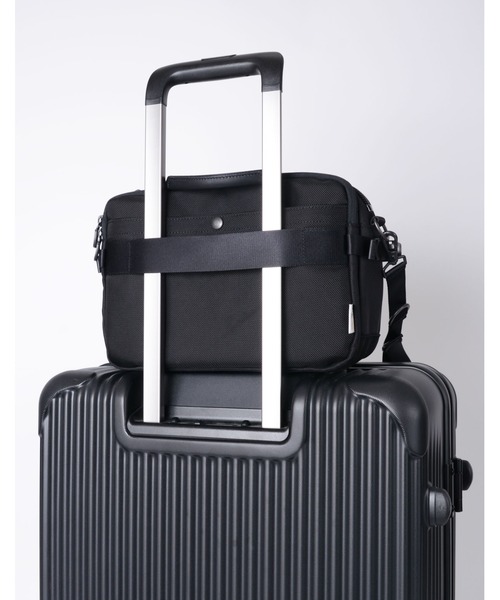 master-piece（マスターピース）の「master-piece / Grave ショルダーバッグ / No.03173（ショルダーバッグ・メンズ・ネイビー/ブラック・FREE）」の11枚目の写真