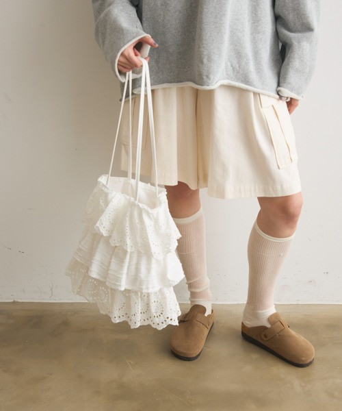 Crisp（クリスプ）の「フリルティアードトートバッグ（トートバッグ・レディース・ホワイト/ブラック・FREE）」の6枚目の写真