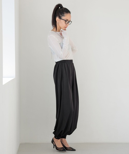 HEREIAM（ヘレイアム）の「【HEREIAM】ドレープバルーンパンツ（その他パンツ・レディース・カーキ系/ブラック・MEDIUM/SMALL）」の16枚目の写真