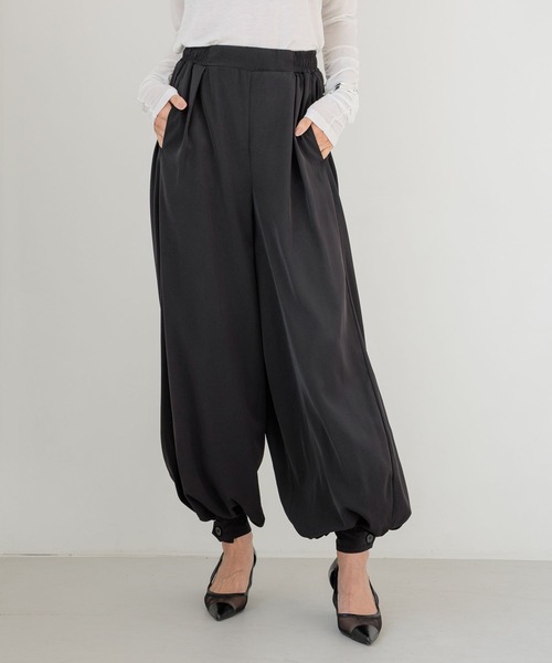 HEREIAM（ヘレイアム）の「【HEREIAM】ドレープバルーンパンツ（その他パンツ・レディース・カーキ系/ブラック・MEDIUM/SMALL）」の22枚目の写真