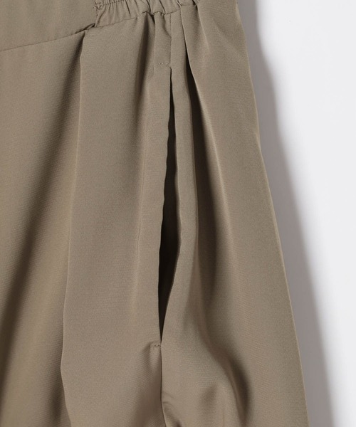 HEREIAM（ヘレイアム）の「【HEREIAM】ドレープバルーンパンツ（その他パンツ・レディース・カーキ系/ブラック・MEDIUM/SMALL）」の6枚目の写真