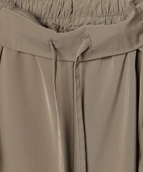 HEREIAM（ヘレイアム）の「【HEREIAM】ドレープバルーンパンツ（その他パンツ・レディース・カーキ系/ブラック・MEDIUM/SMALL）」の9枚目の写真