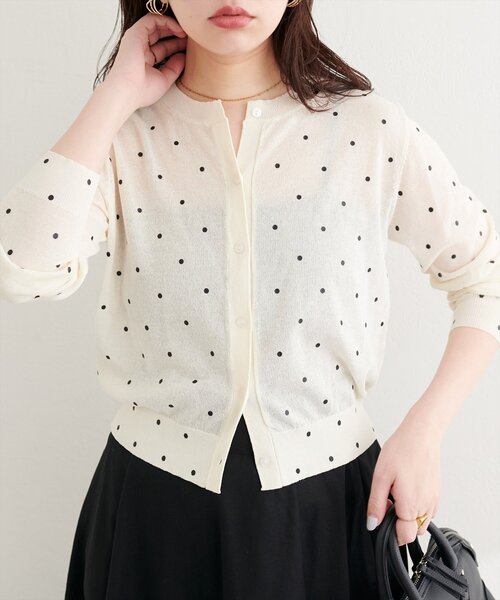 natural couture（ナチュラルクチュール）の「ドットシアーカーディガン（カーディガン/ボレロ・レディース・ベージュ/チャコールグレー/グレー/オフホワイト/ブラック・FREE）」の6枚目の写真