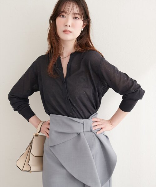 natural couture（ナチュラルクチュール）の「ドットシアーカーディガン（カーディガン/ボレロ・レディース・ベージュ/チャコールグレー/グレー/オフホワイト/ブラック・FREE）」の18枚目の写真