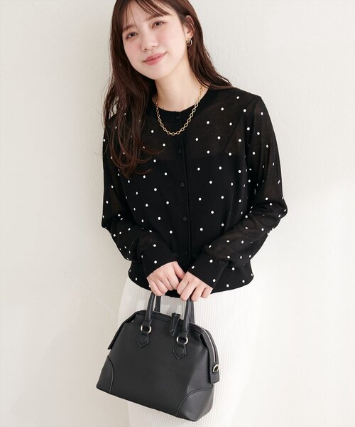 natural couture(ナチュラルクチュール)の「ドットシアーカーディガン(カーディガン/ボレロ・レディース・ベージュ/チャコールグレー/グレー/オフホワイト/ブラック・FREE)」の19枚目の写真