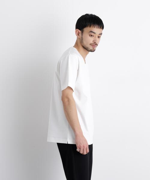 NANO universe(ナノユニバース)の「アンチスメル Vネック Tシャツ 半袖(Tシャツ/カットソー・メンズ・ベージュ系その他4/ブラック/ブラウン/ホワイト/グレー・XL/L/M/S)」の9枚目の写真